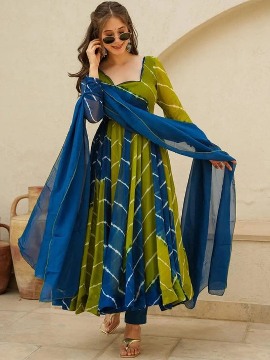 Women Leheriya Printed Regular Kurta with Trousers & With Dupatta