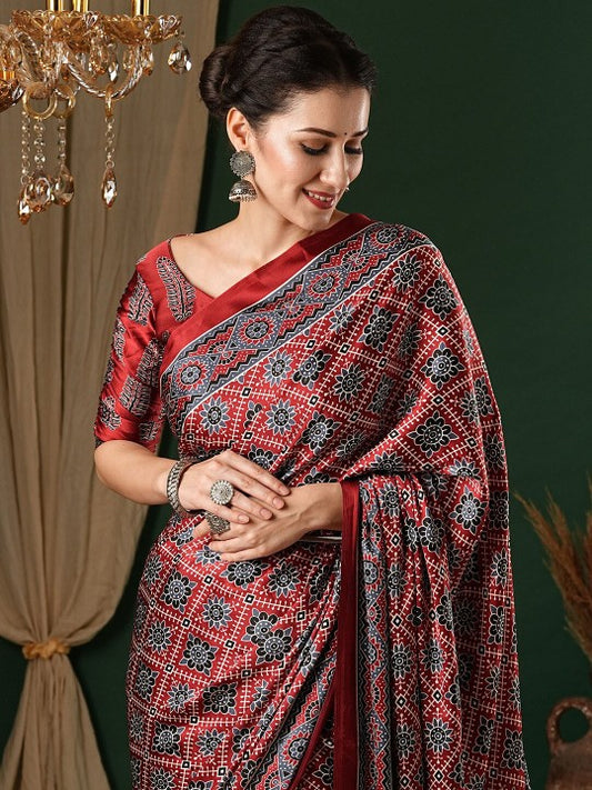 Ethnic Motifs Pure Crepe Saree With Blouse Piece