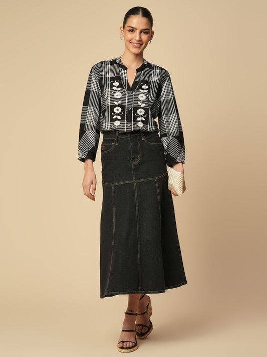 Checked Roll-Up Sleeves Top