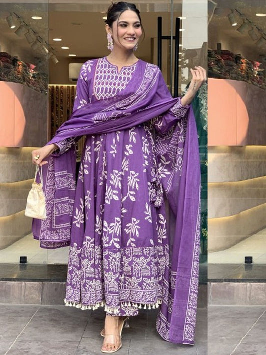 Women Ethnic Motifs Printed Regular Kurta with Trousers & With Dupatta